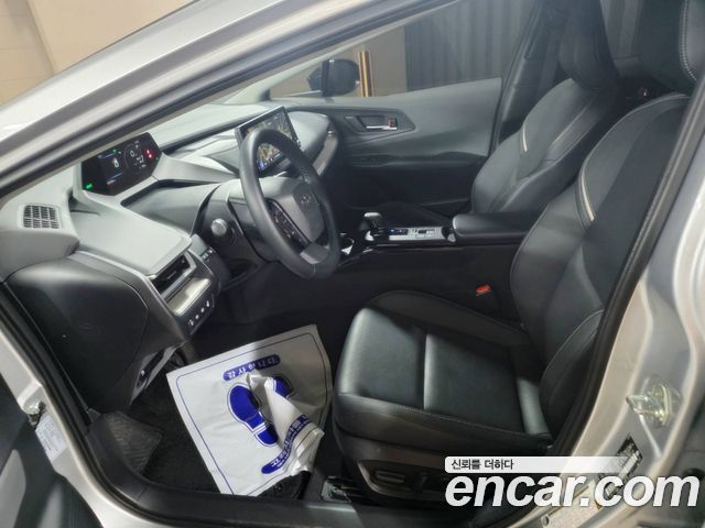 Toyota Prius 2025 — photo 8