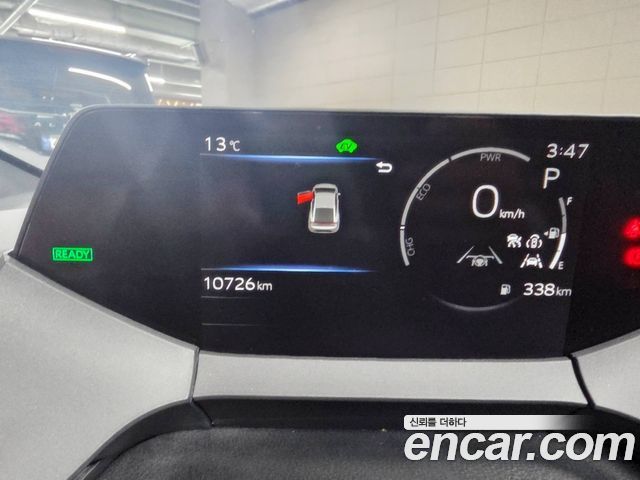 Toyota Prius 2025 — photo 10