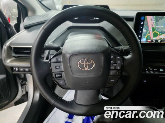 Toyota Prius 2025 — photo 11