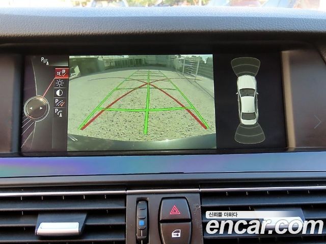 BMW 5-Series 2013 — photo 16