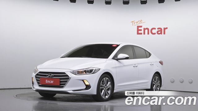 Hyundai AVANTE 2018 — photo 1