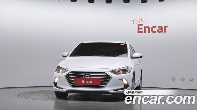 Hyundai AVANTE 2018 — photo 3