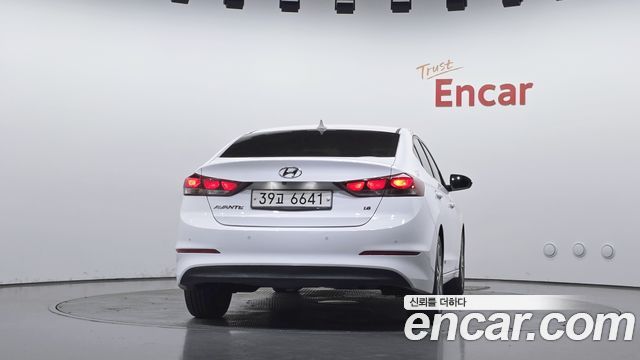 Hyundai AVANTE 2018 — photo 4