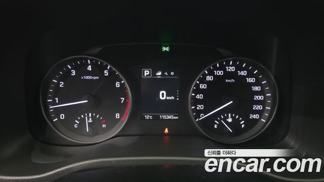 Hyundai AVANTE 2018 — photo 8