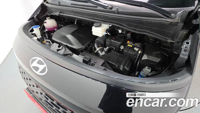 Hyundai Staria 2023 — photo 6