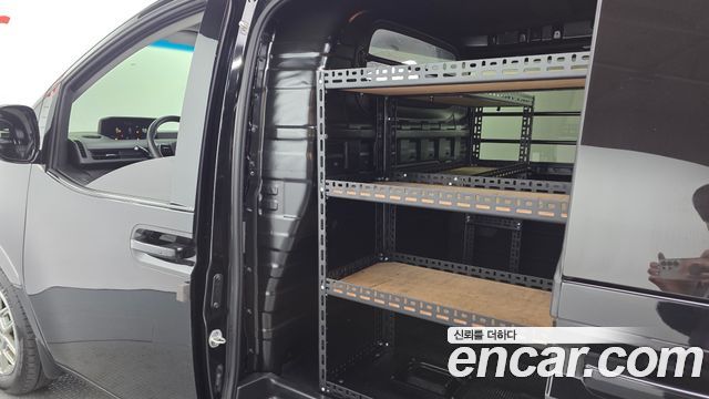 Hyundai Staria 2023 — photo 18
