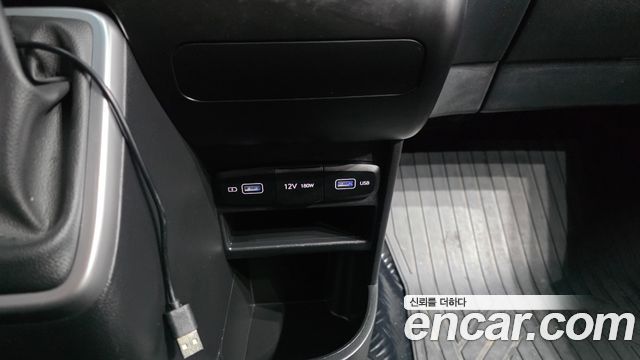 Hyundai Staria 2023 — photo 19