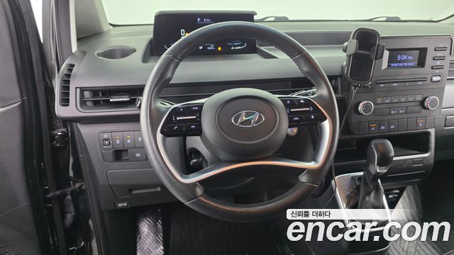 Hyundai Staria 2023 — photo 21
