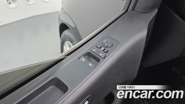 Hyundai Staria 2023 — photo 25