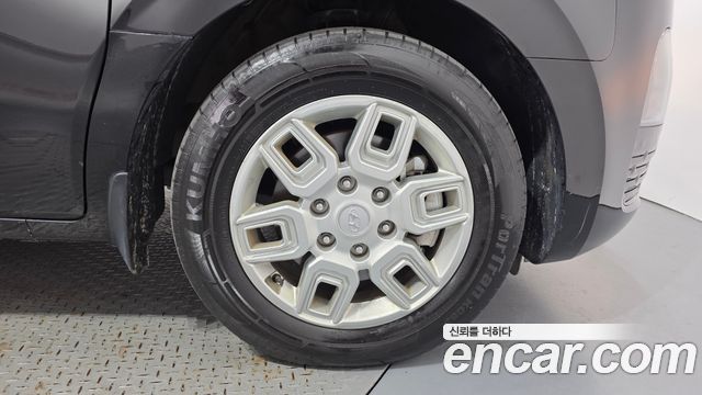 Hyundai Staria 2023 — photo 7