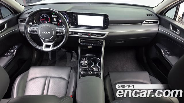 Kia K5 2023 — photo 10