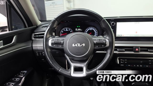 Kia K5 2023 — photo 19