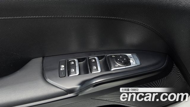 Kia K5 2023 — photo 22