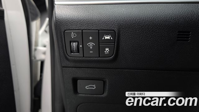 Kia K5 2023 — photo 23