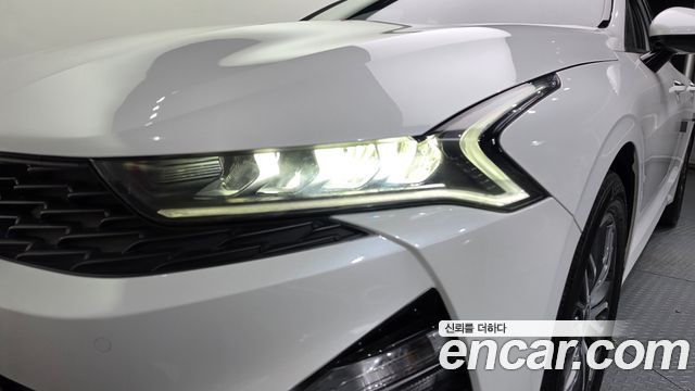 Kia K5 2023 — photo 8