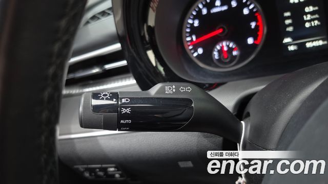 Kia K5 2023 — photo 27