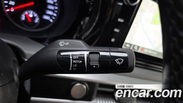 Kia K5 2023 — photo 28