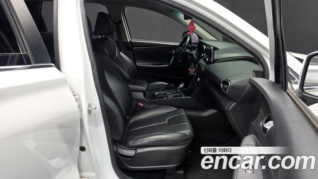 Hyundai Santafe 2020 — photo 16