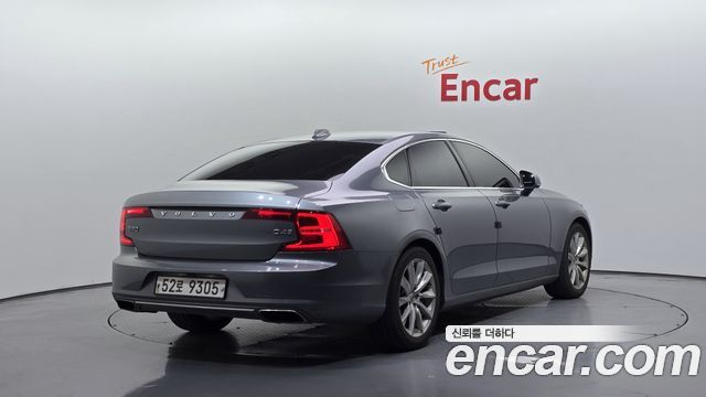 Volvo S90 2018 — photo 2
