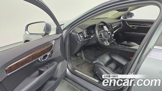 Volvo S90 2018 — photo 10