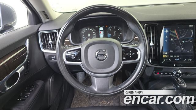 Volvo S90 2018 — photo 14