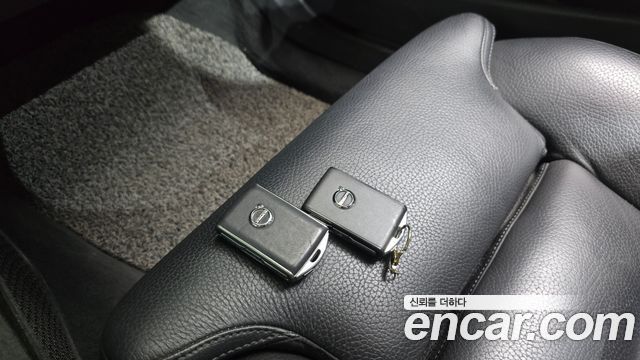 Volvo S90 2018 — photo 16