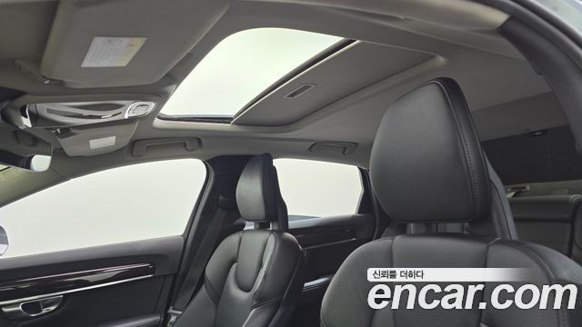 Volvo S90 2018 — photo 17
