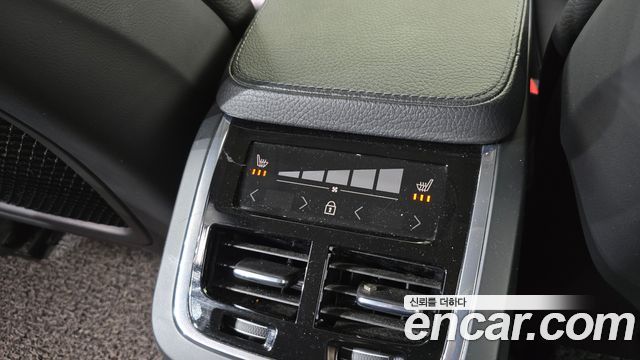 Volvo S90 2018 — photo 19