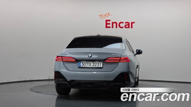 BMW 5-Series 2024 — photo 4