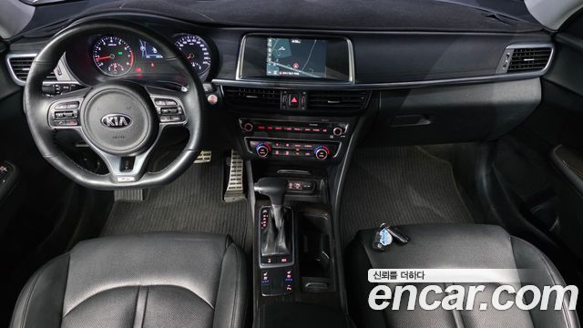 Kia K5 2017 — photo 10