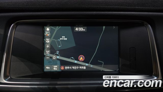 Kia K5 2017 — photo 26
