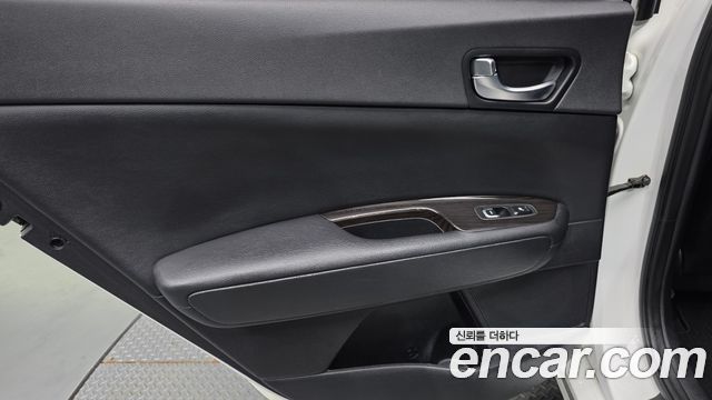 Kia K5 2017 — photo 15