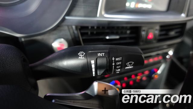 Kia K5 2017 — photo 27