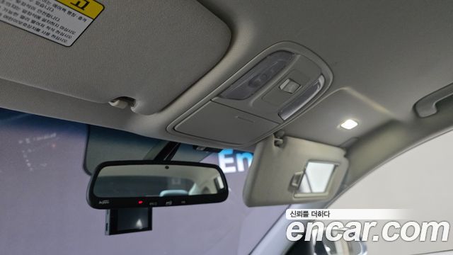 Kia K5 2017 — photo 29