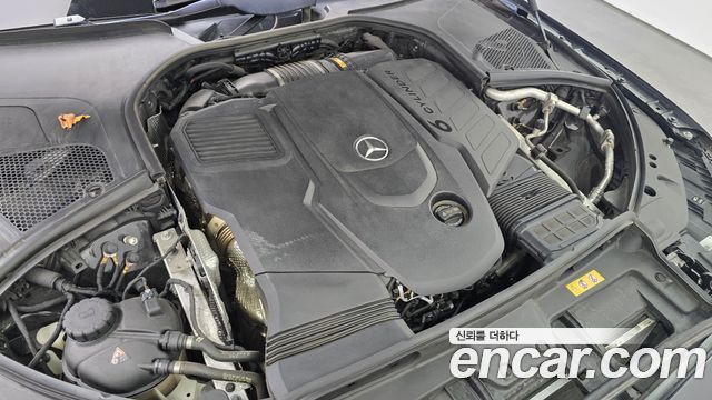 Mercedes-Benz S-Class 2022 — photo 6