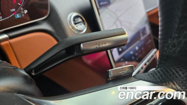 Mercedes-Benz S-Class 2022 — photo 12