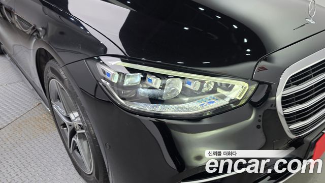 Mercedes-Benz S-Class 2022 — photo 8
