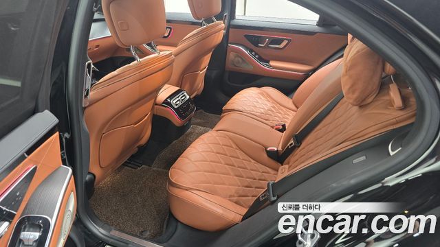 Mercedes-Benz S-Class 2022 — photo 16