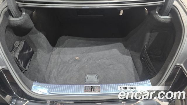 Mercedes-Benz S-Class 2022 — photo 34