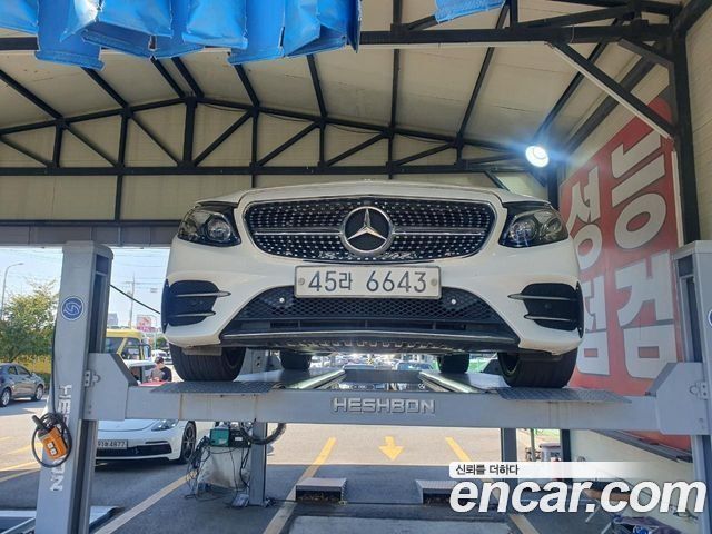 Mercedes-Benz E-Class 2019 — photo 1