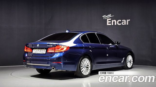 BMW 5-Series 2020 — photo 2