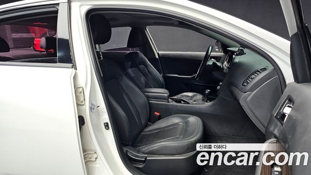 Kia K5 2013 — photo 11