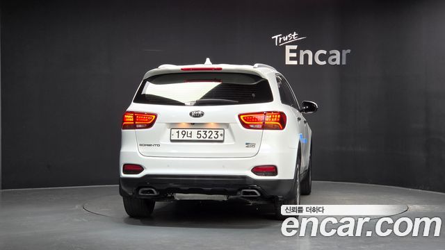 Kia Sorento 2019 — photo 4