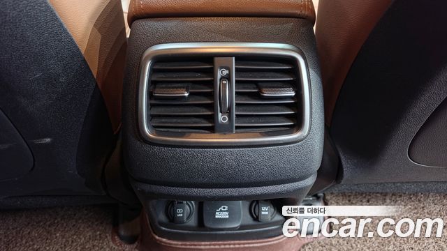 Kia Sorento 2019 — photo 31