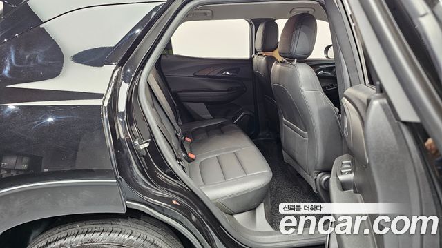 Chevrolet Korea Trailblazer 2022 — photo 17