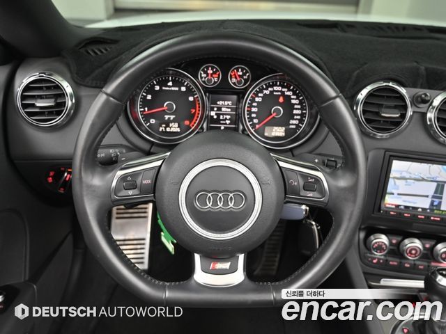 Audi TT 2014 — photo 13