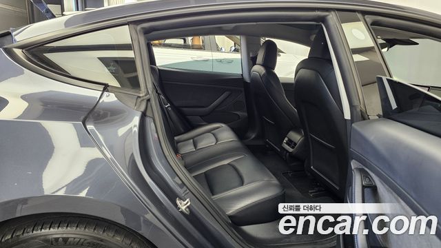 Tesla Model 3 2022 — photo 18