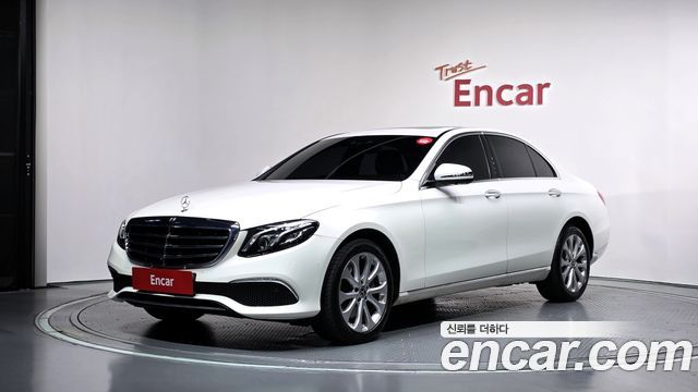 Mercedes-Benz E-Class 2019 — photo 1