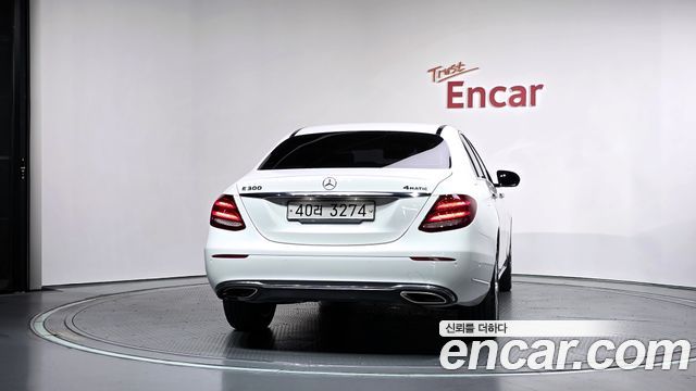 Mercedes-Benz E-Class 2019 — photo 4