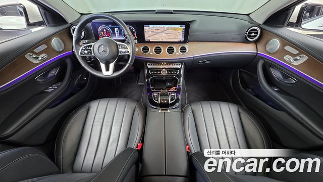 Mercedes-Benz E-Class 2019 — photo 10